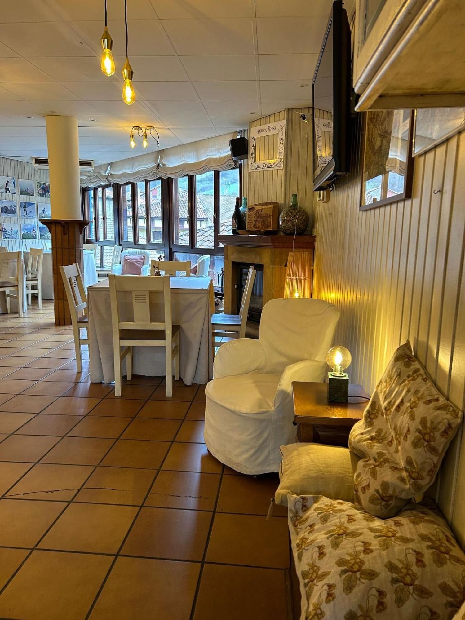 Hostal Remona Espinama Eksteriør billede