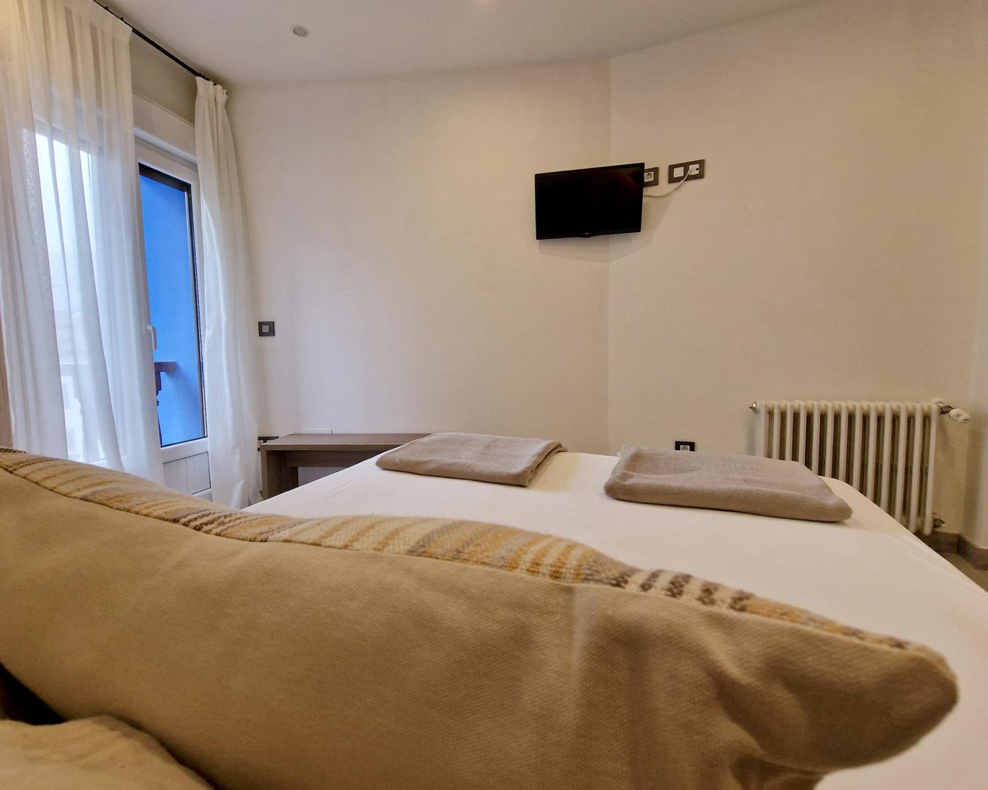 Hostal Remona Espinama Eksteriør billede
